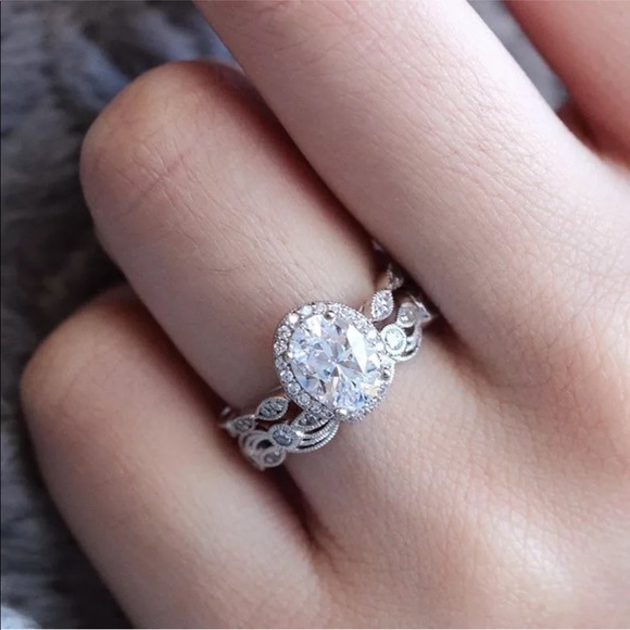 14k white gold oval engagement ring band set - Picture 4 of 6